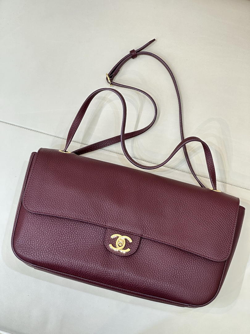 Chanel Maxi Flapbag Grained calfskin & gold-tone metal AS6231 Wine Red