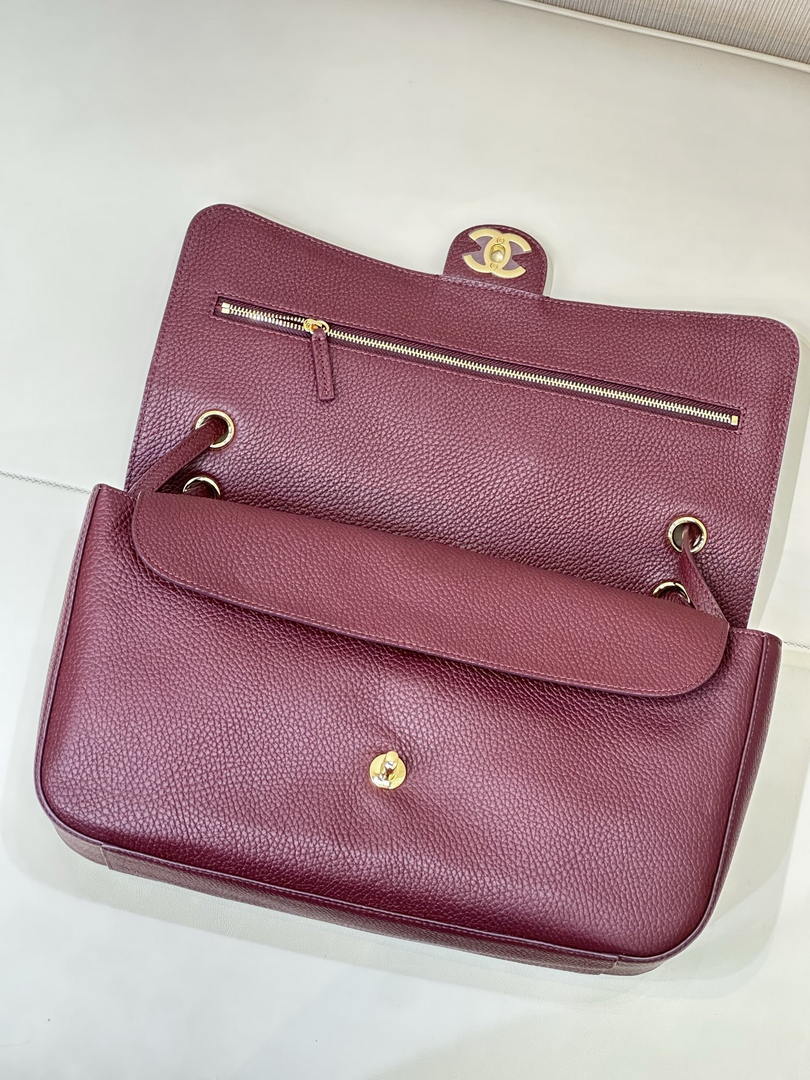 Chanel Maxi Flapbag Grained calfskin & gold-tone metal AS6231 Wine Red