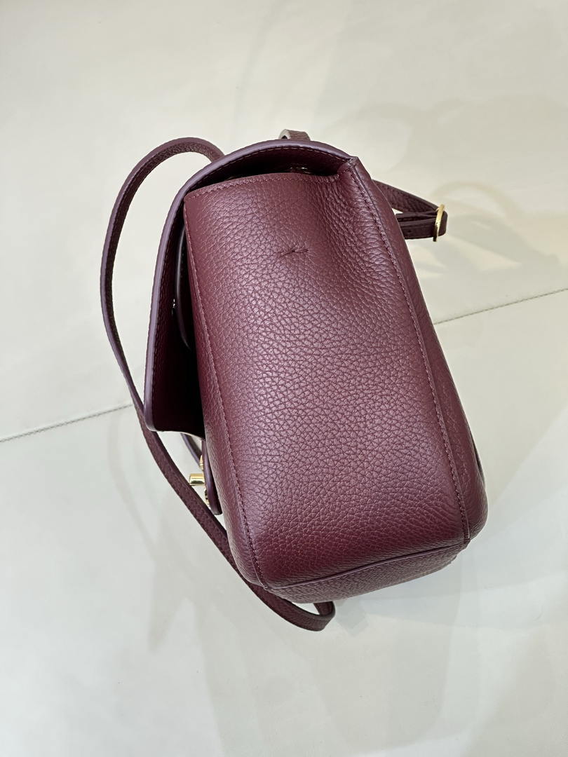 Chanel Maxi Flapbag Grained calfskin & gold-tone metal AS6231 Wine Red - Gold - View 16