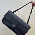 Chanel Maxi Flapbag Grained calfskin & gold-tone metal AS6231 Black - Gold - View 1