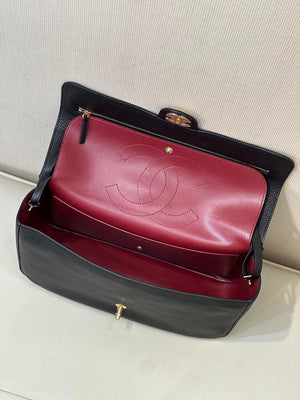 Chanel Maxi Flapbag Grained calfskin & gold-tone metal AS6231 Black - Gold - View 15