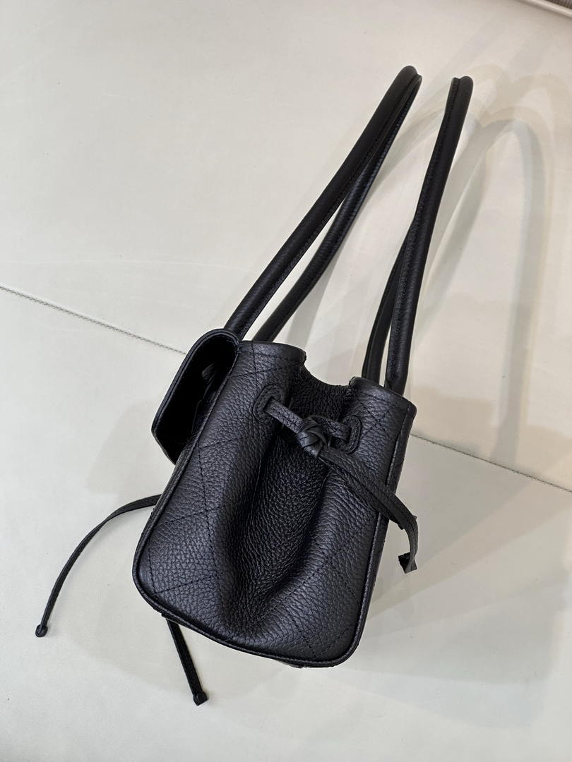 Chanel Small shopping bag Grained calfskin & gold-tone metal AS6288 Black - Default Title - View 5