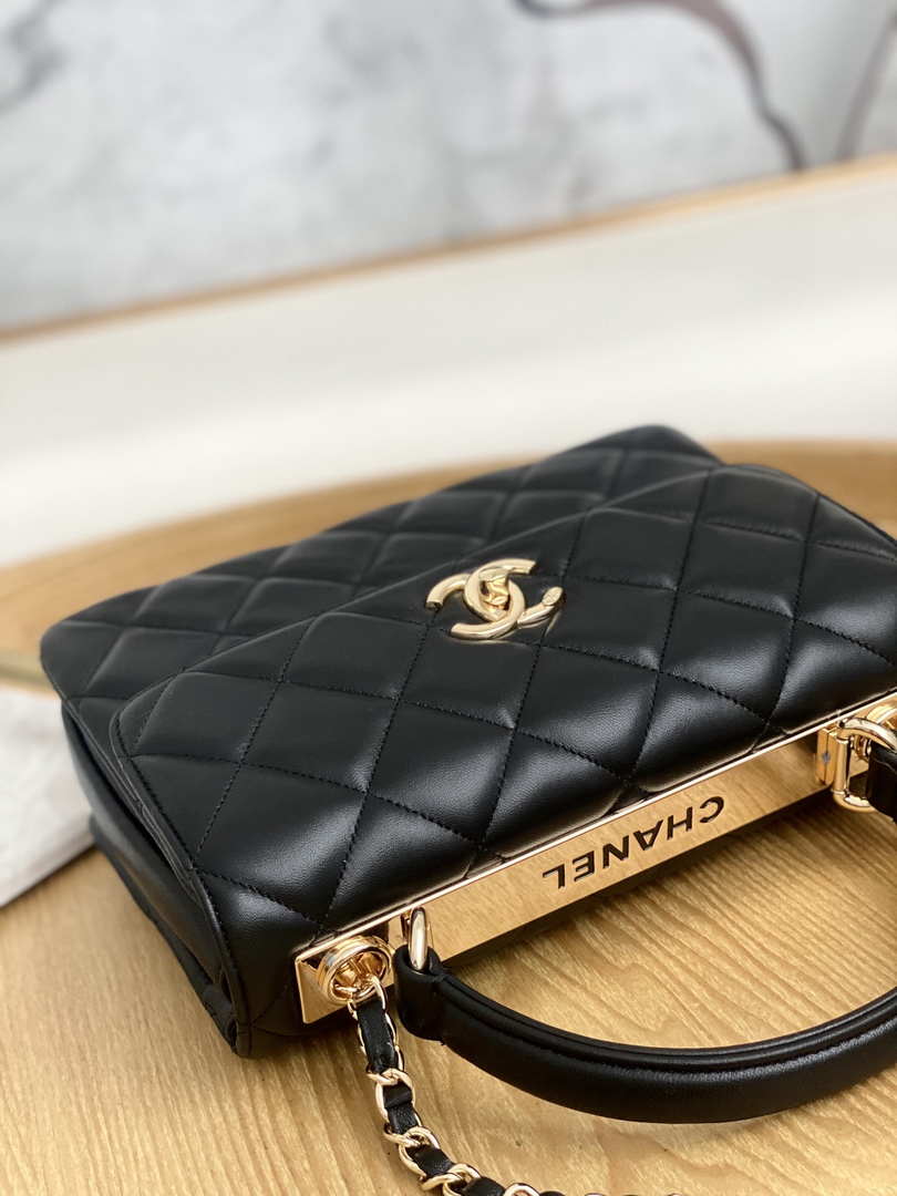 Chanel Small Trendy CC Flap Bag With Top Handle Lambskin bag A92236 Black Gold Round