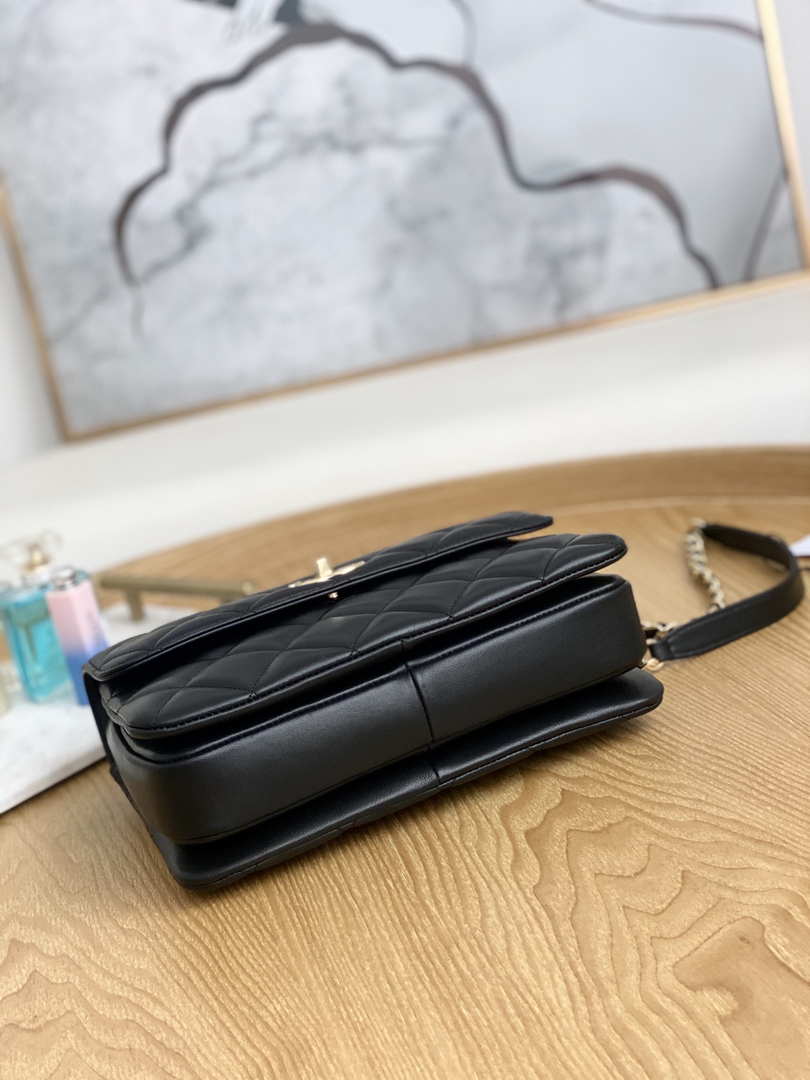 Chanel Small Trendy CC Flap Bag With Top Handle Lambskin bag A92236 Black Gold Round