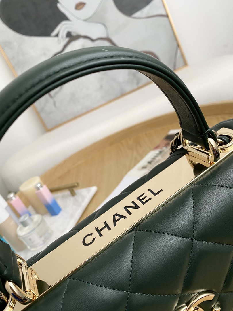 Chanel Small Trendy CC Flap Bag With Top Handle Lambskin bag A92236 Dark Green Gold - Default Title - View 4