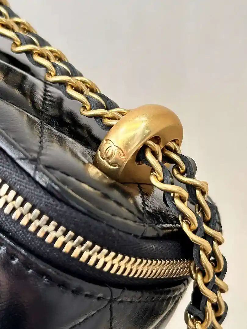 Chanel Small Vanity with Chain Shiny Calfskin Black AP2292 Gold