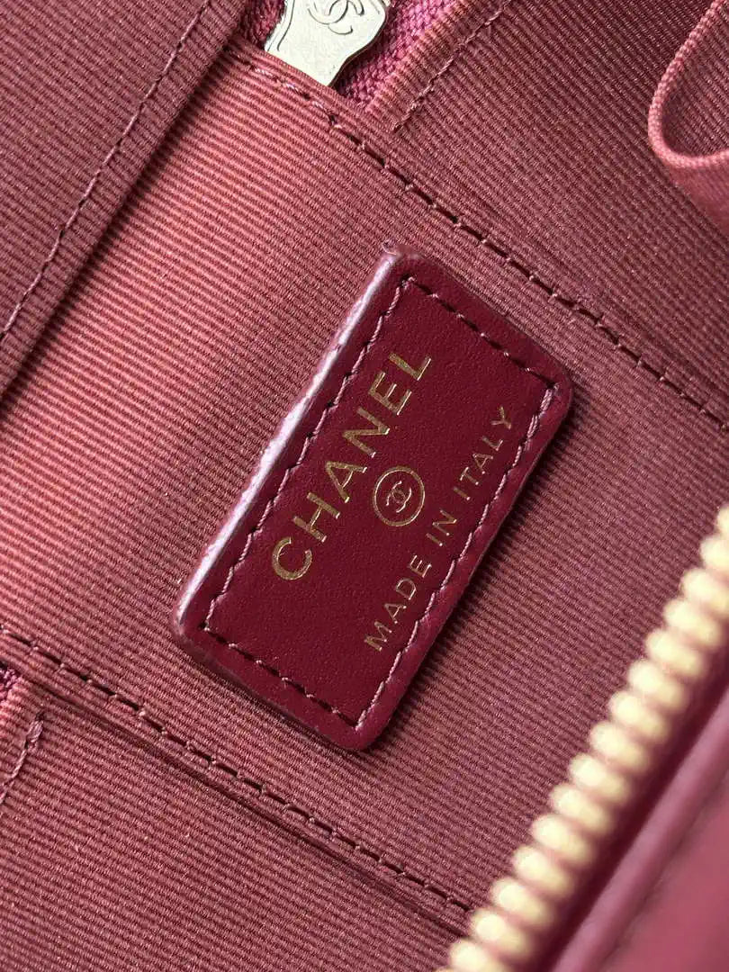 Chanel Small Vanity with Chain Shiny Calfskin Wine Red AP2292 Gold
