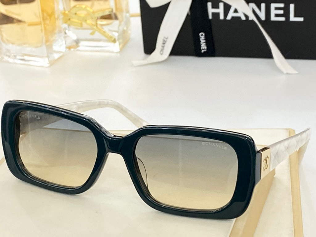 Chanel Cat Eye Sunglasses Luxury Chanel Shield Sport Fashion Show 993025
