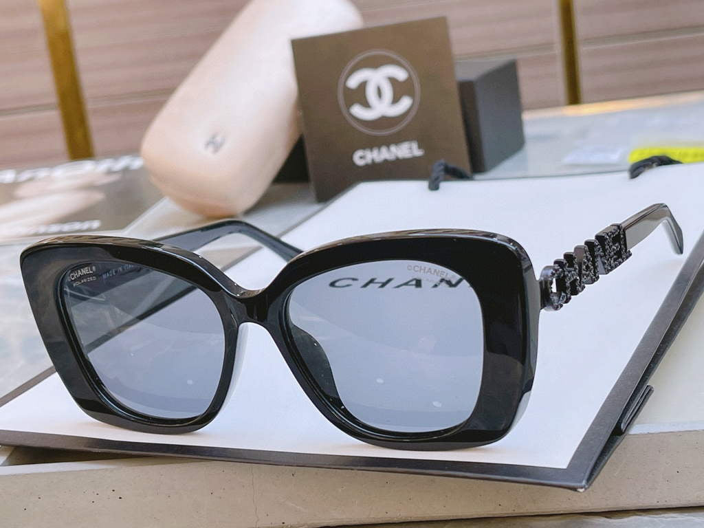 Chanel Cat Eye Sunglasses Luxury Chanel Shield Sport Fashion Show 993039