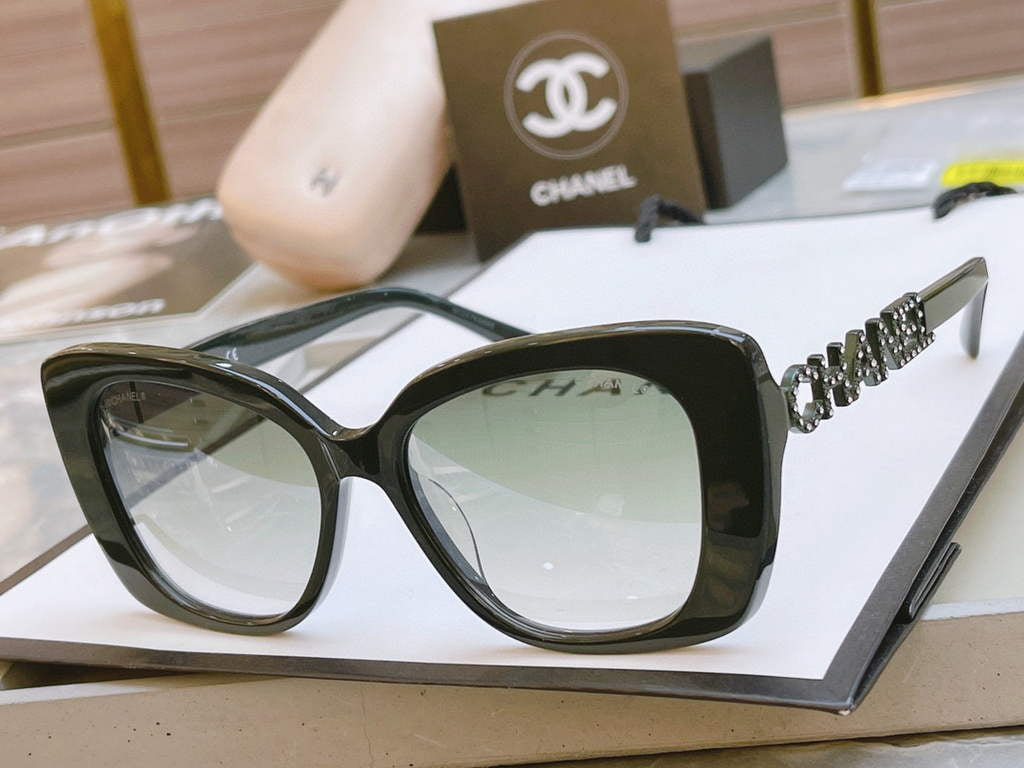 Chanel Cat Eye Sunglasses Luxury Chanel Shield Sport Fashion Show 993041