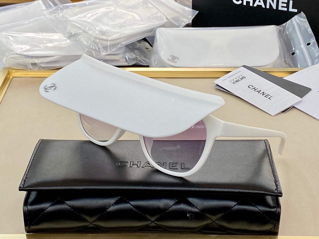 Chanel Cat Eye Sunglasses Luxury Chanel Shield Sport Fashion Show 993043
