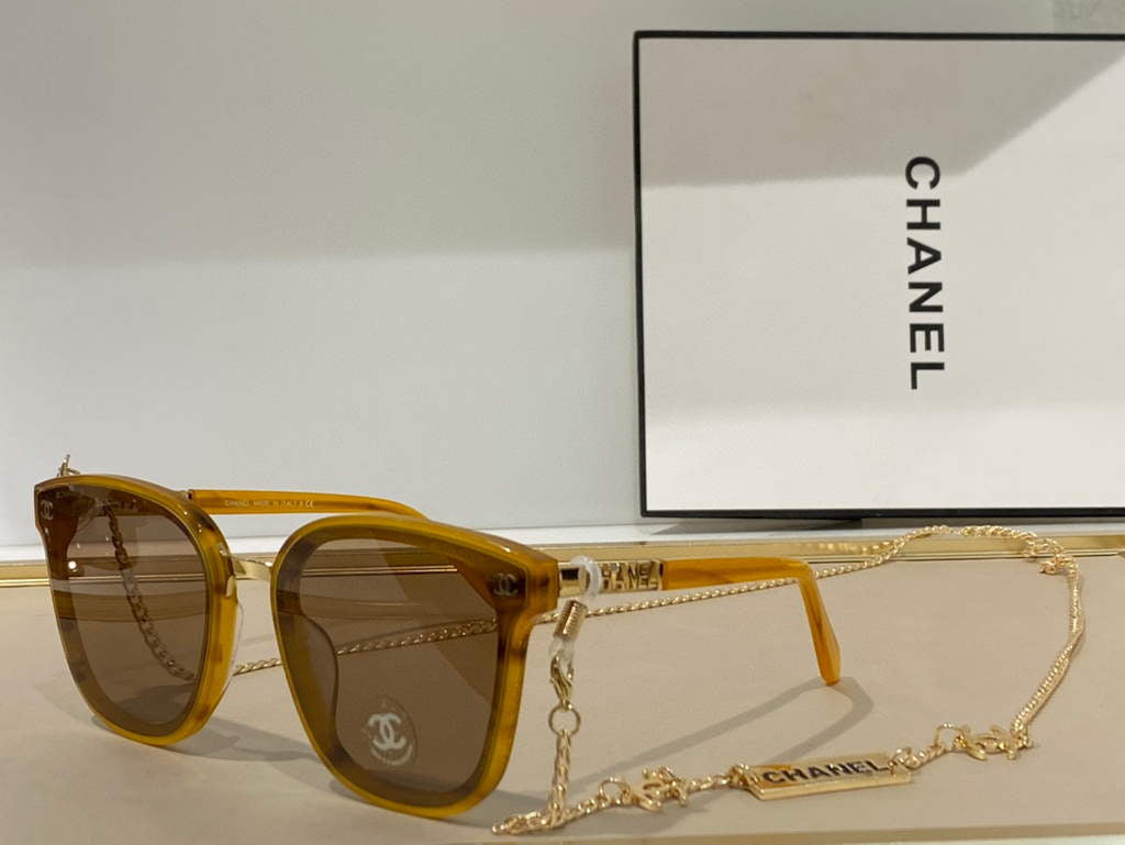 Chanel Cat Eye Sunglasses Luxury Chanel Shield Sport Fashion Show 993069