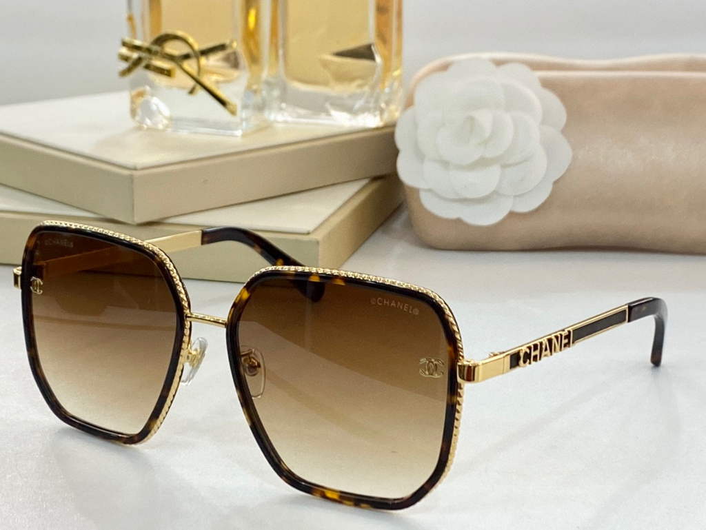 Chanel Cat Eye Sunglasses Luxury Chanel Shield Sport Fashion Show 993129