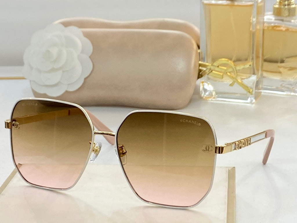 Chanel Cat Eye Sunglasses Luxury Chanel Shield Sport Fashion Show 993134