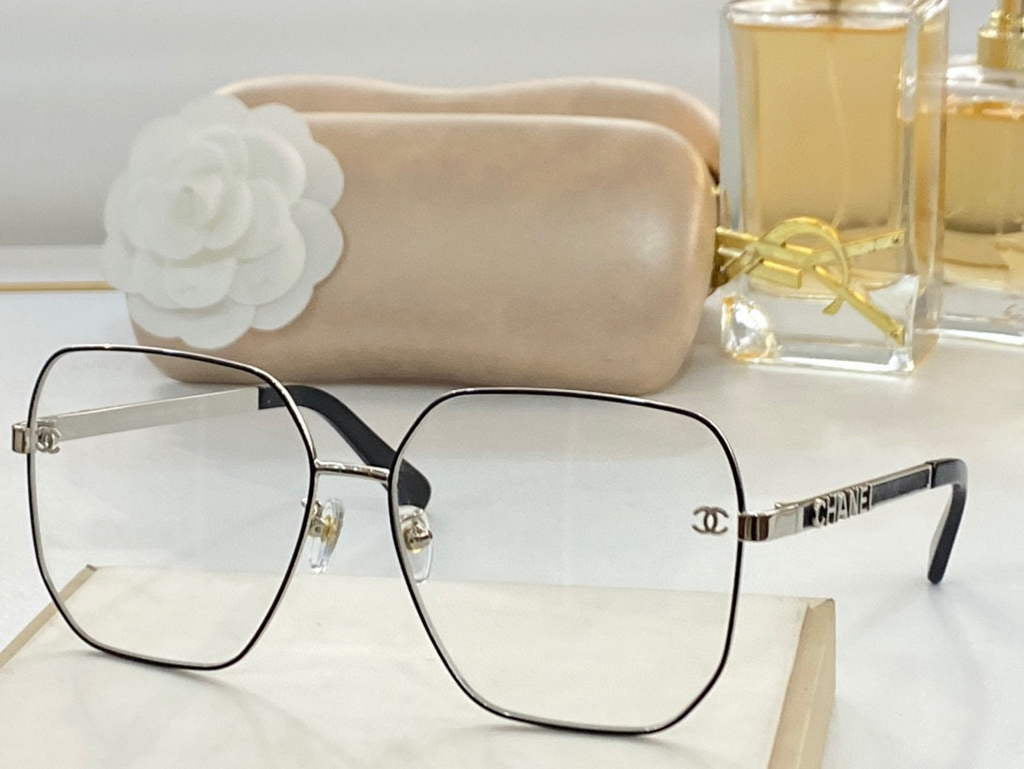 Chanel Cat Eye Sunglasses Luxury Chanel Shield Sport Fashion Show 993135