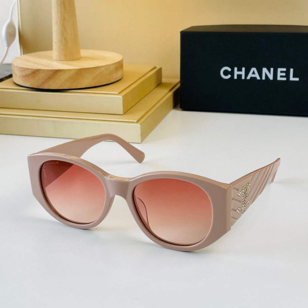 Chanel Cat Eye Sunglasses Luxury Chanel Shield Sport Fashion Show 993152