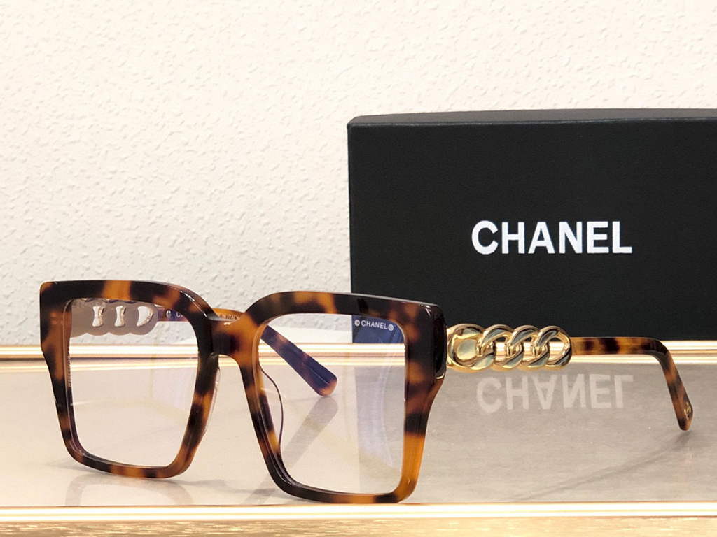 Chanel Cat Eye Sunglasses Luxury Chanel Shield Sport Fashion Show 993173