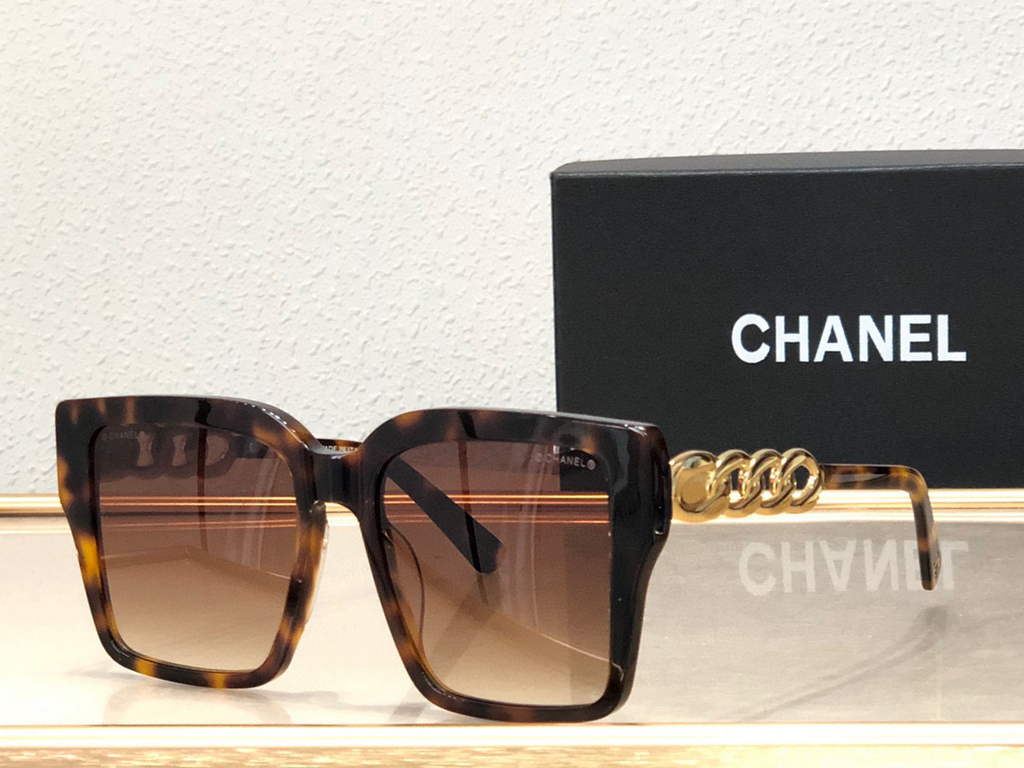 Chanel Cat Eye Sunglasses Luxury Chanel Shield Sport Fashion Show 993178