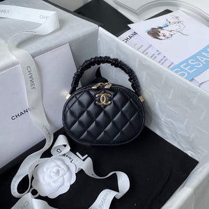 Chanel Vanity Case Shiny Lambskin Gold AP2731 Black - Default Title - View 1