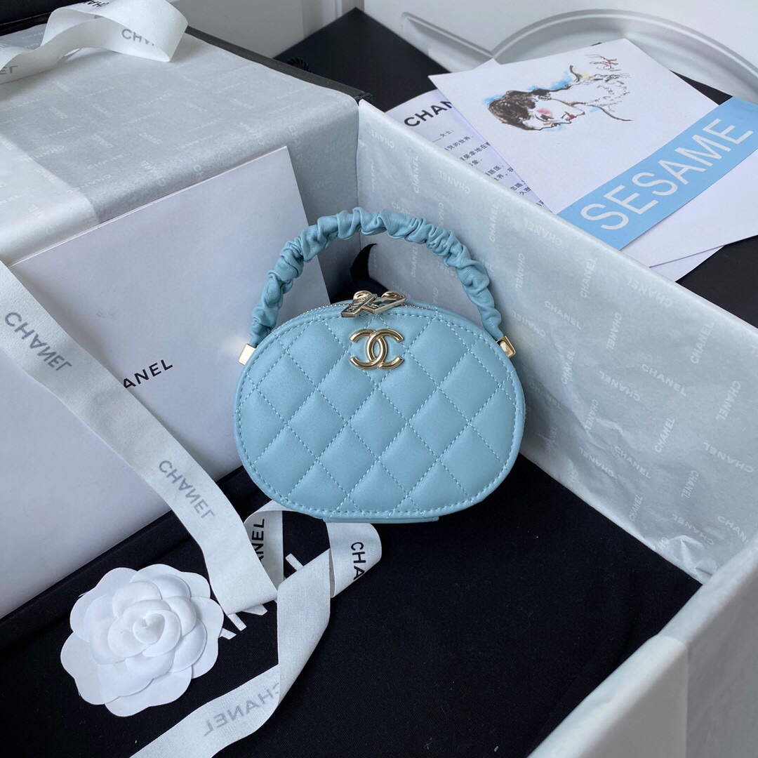 Chanel Vanity Case Shiny Lambskin Gold AP2731 Blue - Default Title - View 1