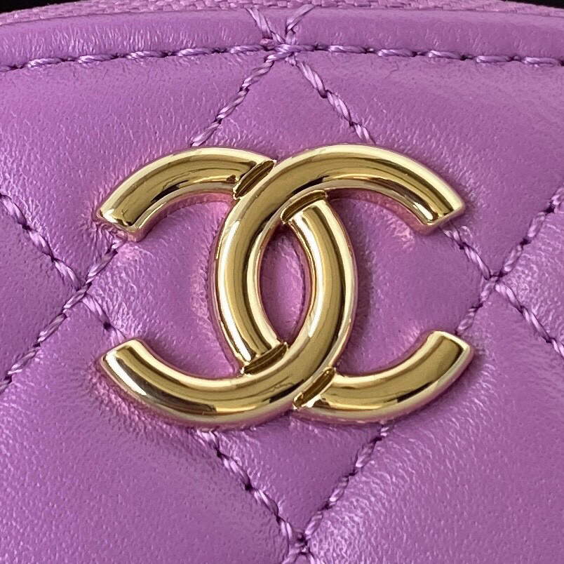 Chanel Vanity Case Shiny Lambskin Gold AP2731 Purple