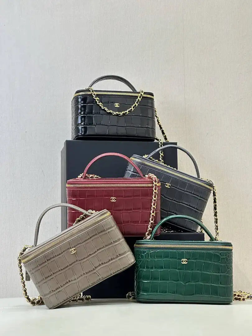 Chanel Vanity with chain  Crocodile Embossed Calfskin AP5387 Gray