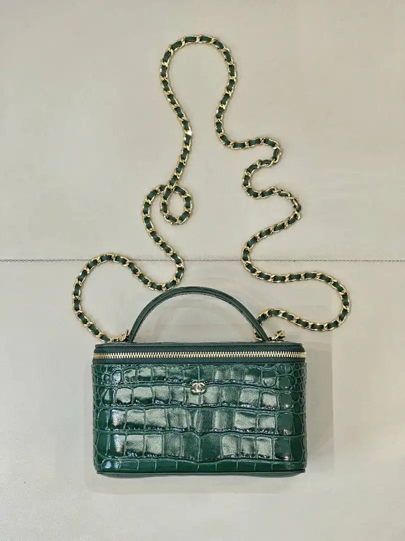 Chanel Vanity with chain  Crocodile Embossed Calfskin AP5387 Black