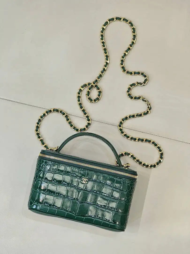 Chanel Vanity with chain  Crocodile Embossed Calfskin AP5387 Black