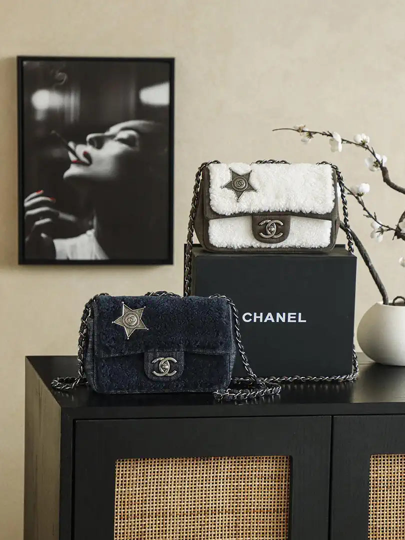 Chanel Vintage Large Mini Flap Dallas Exclusive Badge Shearling White