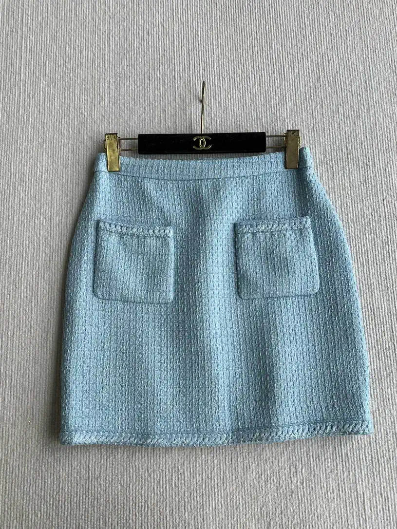 Chanel Women Blue tweed jacket and skirt set C62324