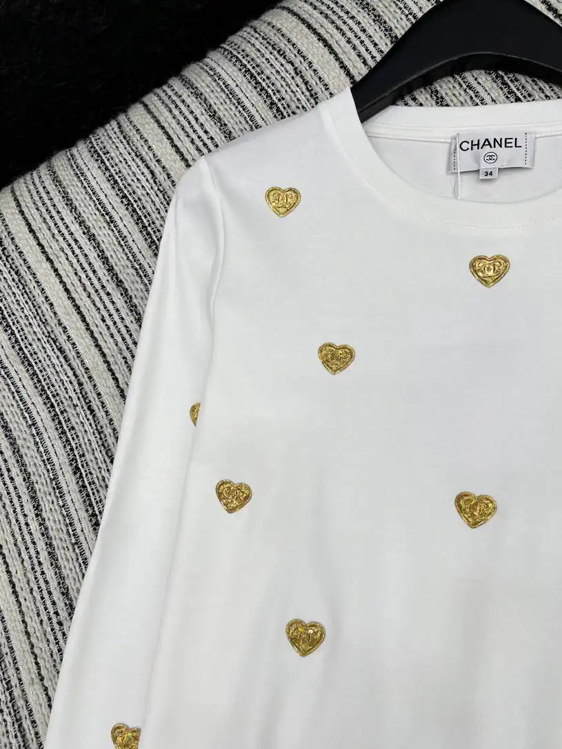 Chanel Women Double C metal badge long-sleeved T-shirt  C62333
