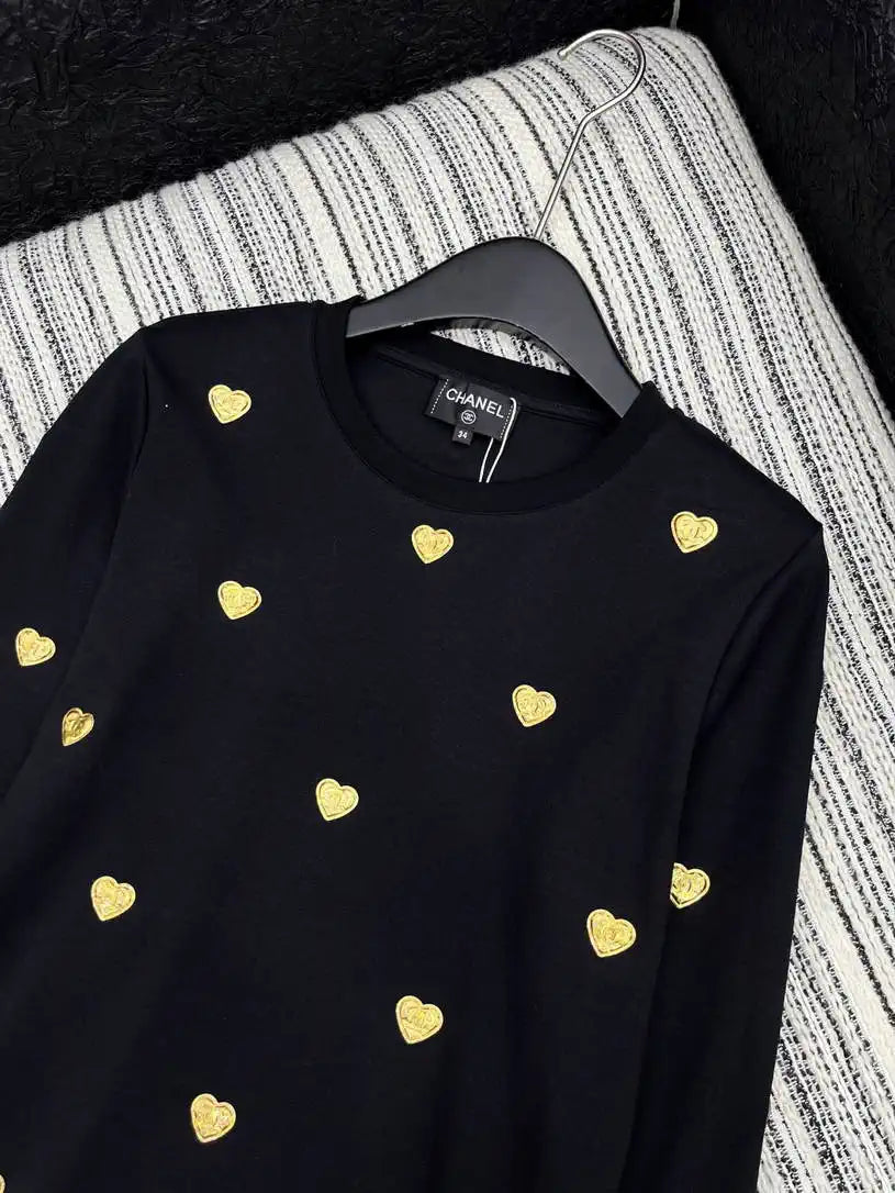 Chanel Women Double C metal badge long-sleeved T-shirt  C62333