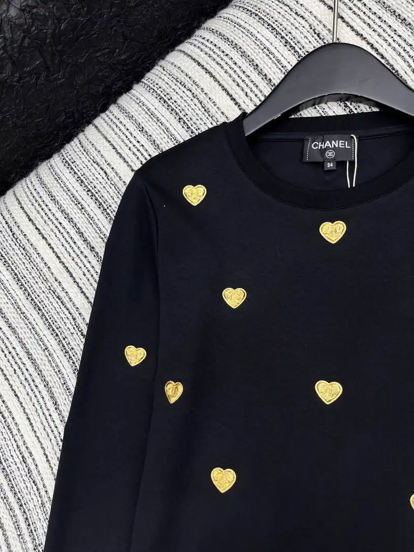 Chanel Women Double C metal badge long-sleeved T-shirt  C62333
