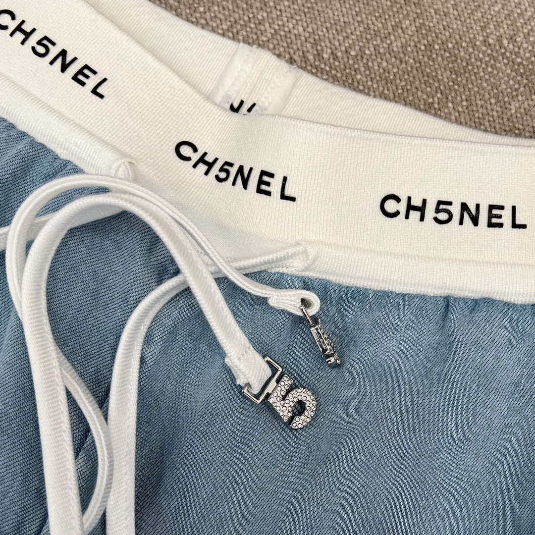 Chanel Women Fashion Contrast color drawstring Tencel denim wide-leg pants Jeans C58800