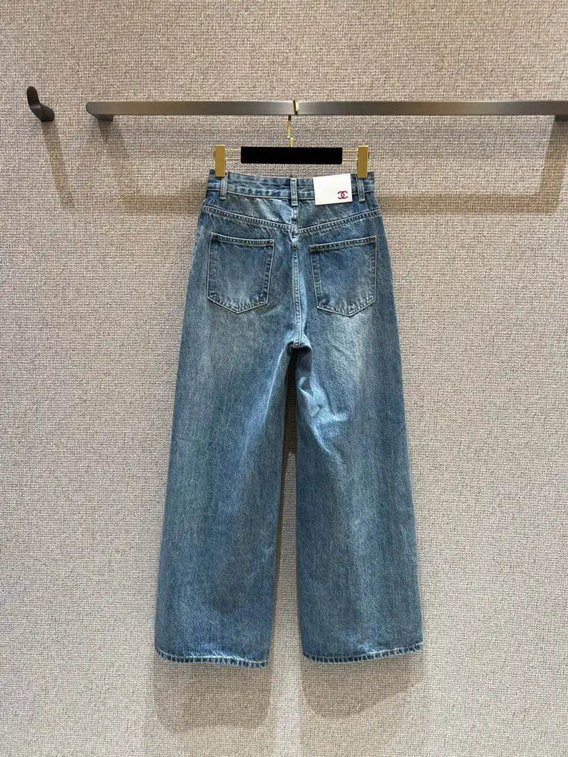 Chanel Women Fashion Jeans with embroidered logo Jeans C58811