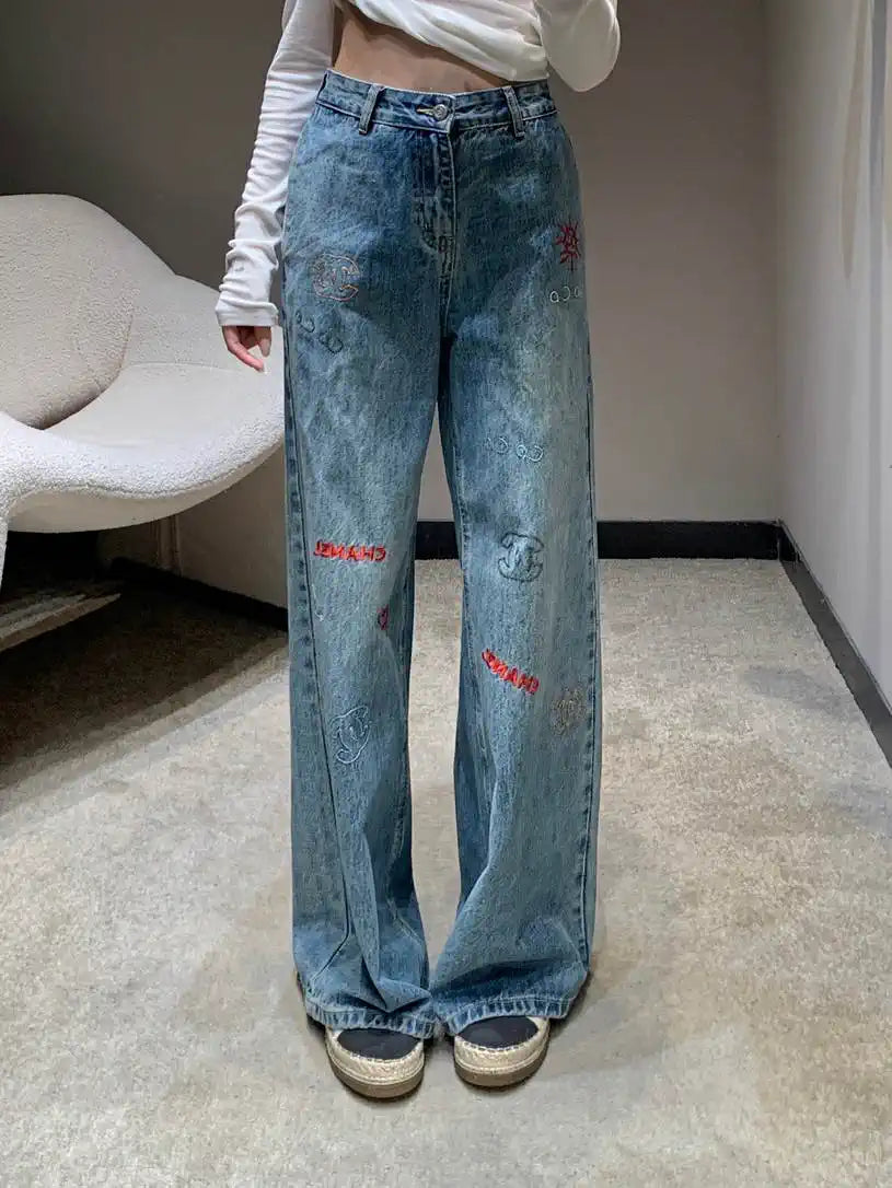 Chanel Women Fashion Jeans with embroidered logo Jeans C58811