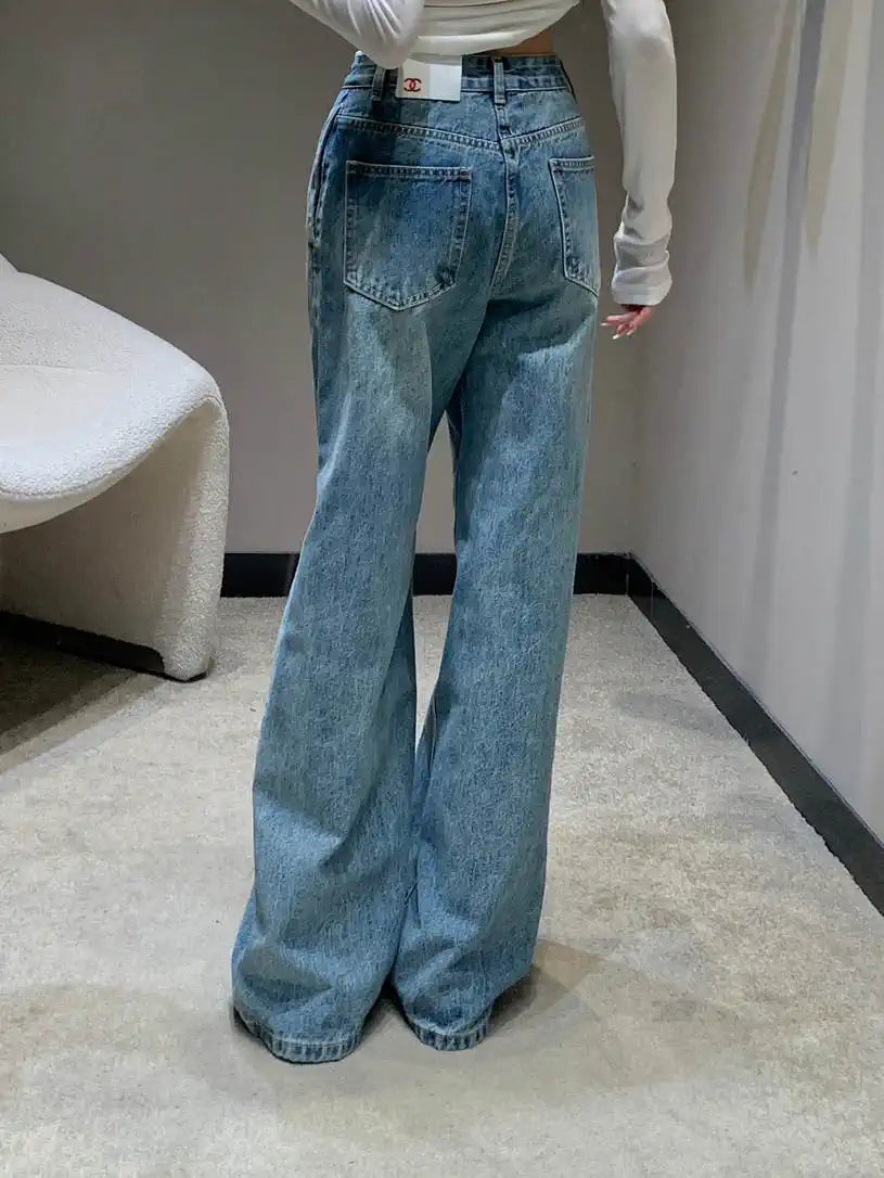 Chanel Women Fashion Jeans with embroidered logo Jeans C58811