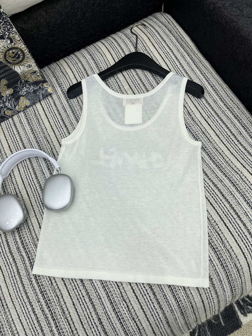 Chanel Women Fashion Knitted T-shirt Vest C81106