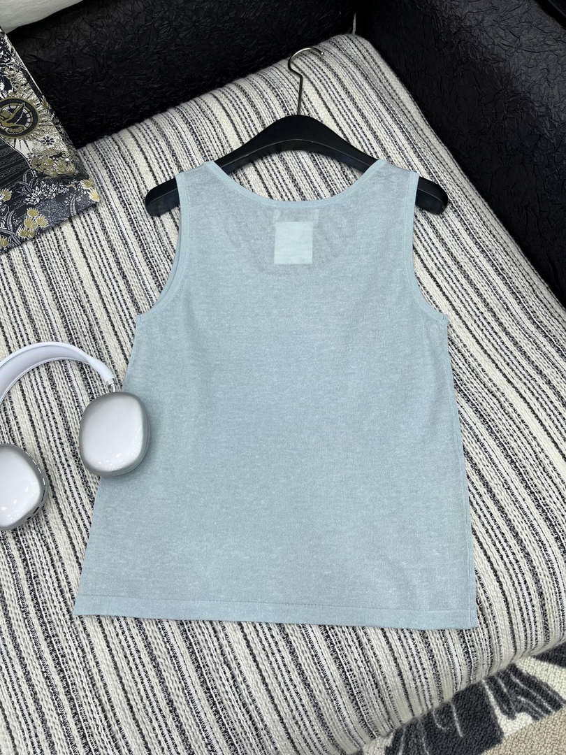 Chanel Women Fashion Knitted T-shirt Vest C81109