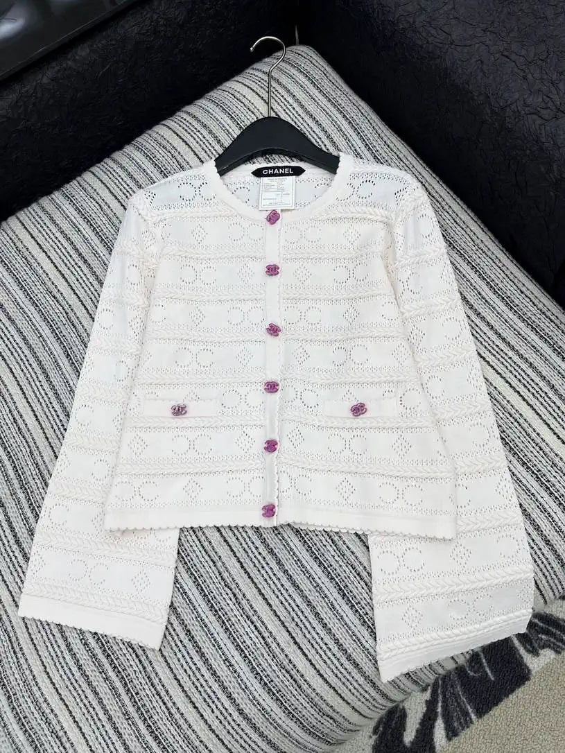 Chanel Women Heavy-duty double C crochet crew neck  jacket C62330