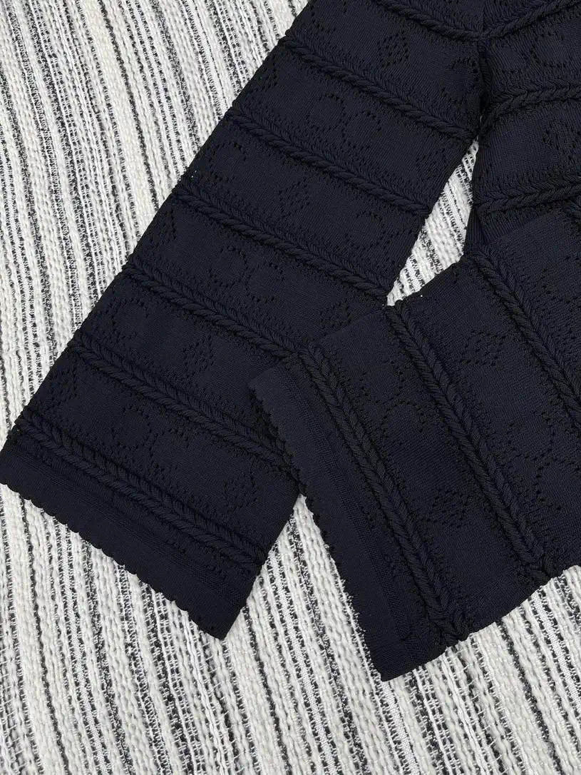 Chanel Women Heavy-duty double C crochet crew neck  jacket C62330