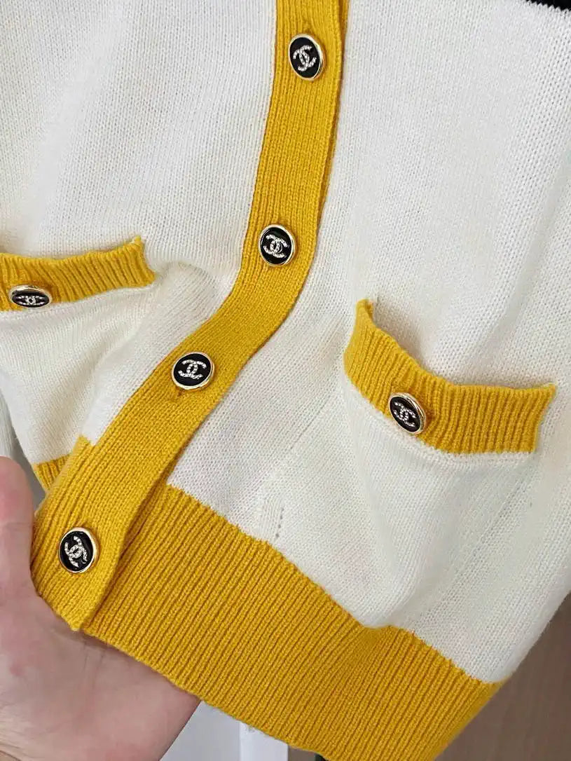 Chanel Women Lettering color-block wool cardigan Sweater CC69207