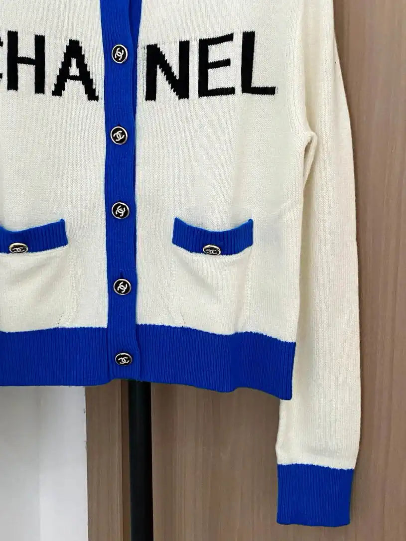 Chanel Women Lettering color-block wool cardigan Sweater CC69207