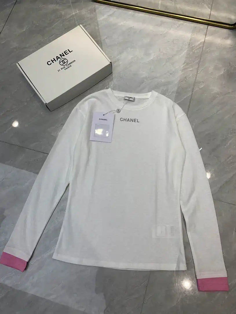 Chanel Women Long-sleeved T-shirt with pink cuffs  CC69212