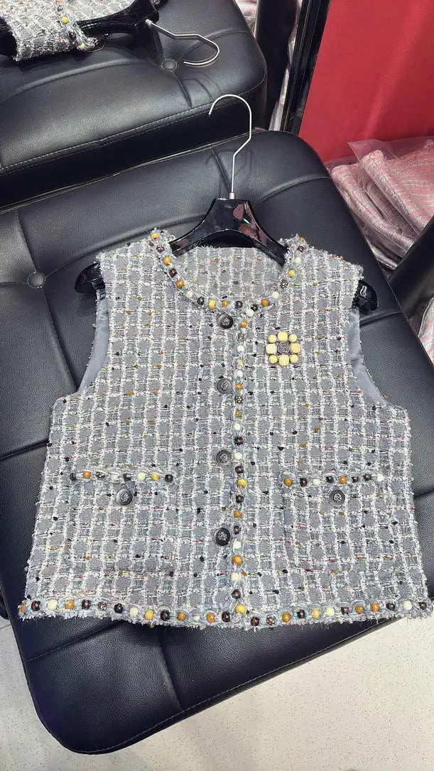 Chanel Women Tweed vest jacket C62331