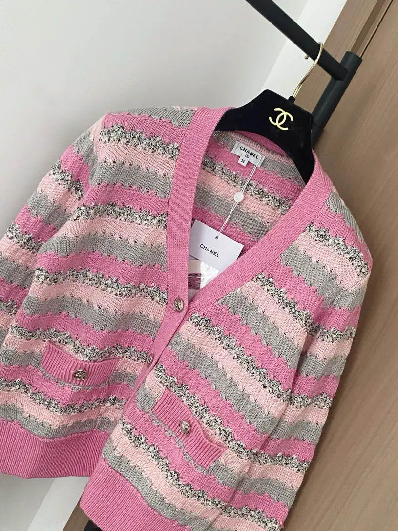 Chanel Women V-neck cardigan Sweater CC69203