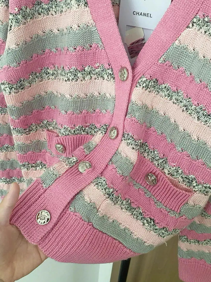 Chanel Women V-neck cardigan Sweater CC69203