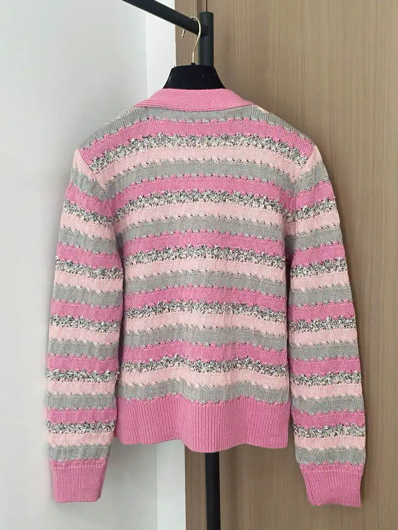 Chanel Women V-neck cardigan Sweater CC69203