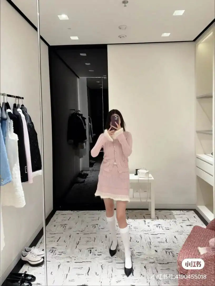 Chanel Women White Moonlight Pink Knitted Skirt C81202