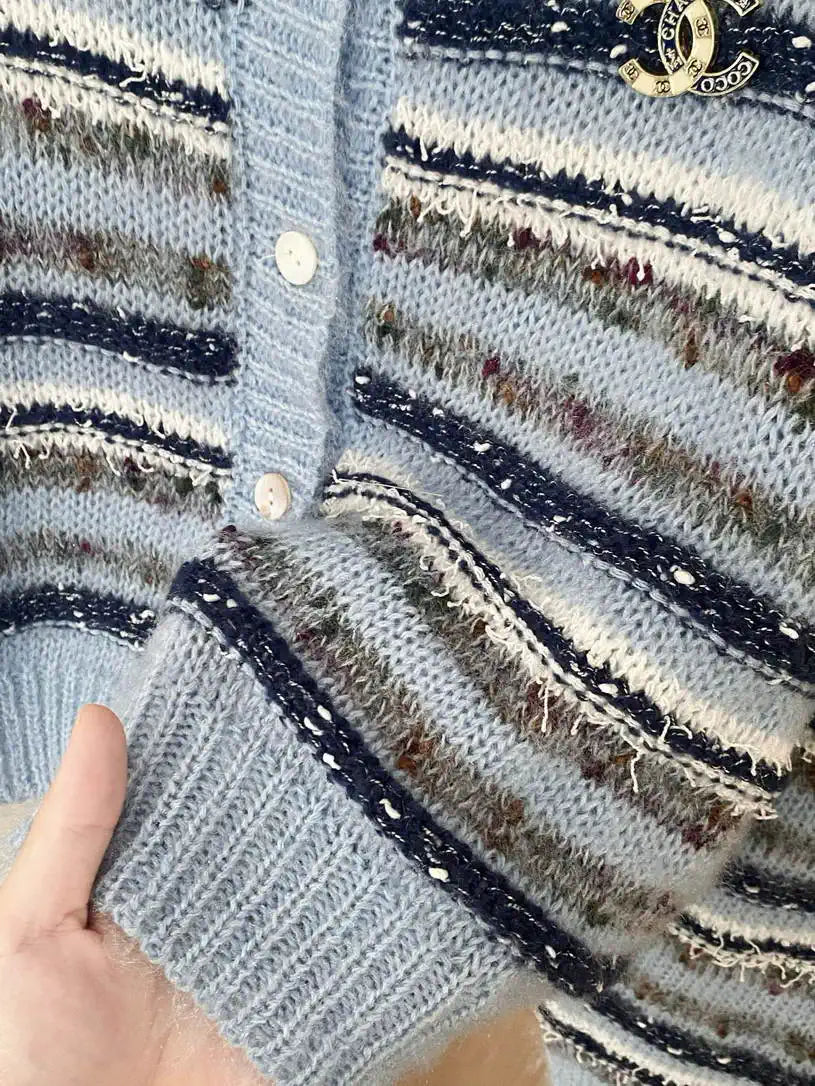 Chanel Women Wool Cardigan Sweater CC69210